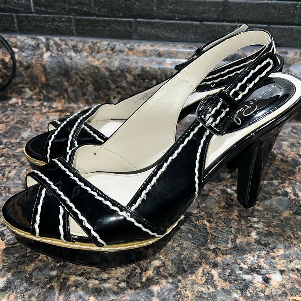 STUDIO PAOLO- Rockabilly Pin-Up Sz 7M Black Heels Platform Pumps Patent Leather
